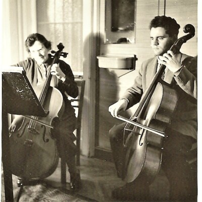 Werner Schmid am Cello Werner Schmid am Cello