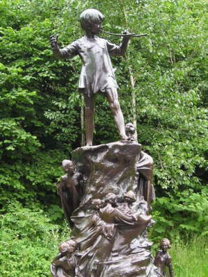 Statue von Peter Pan, Kensington Gardens, London