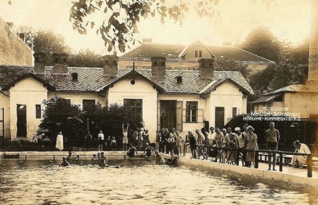 1913: Herrenbassin, Wannenbäder und Maschinenhaus.